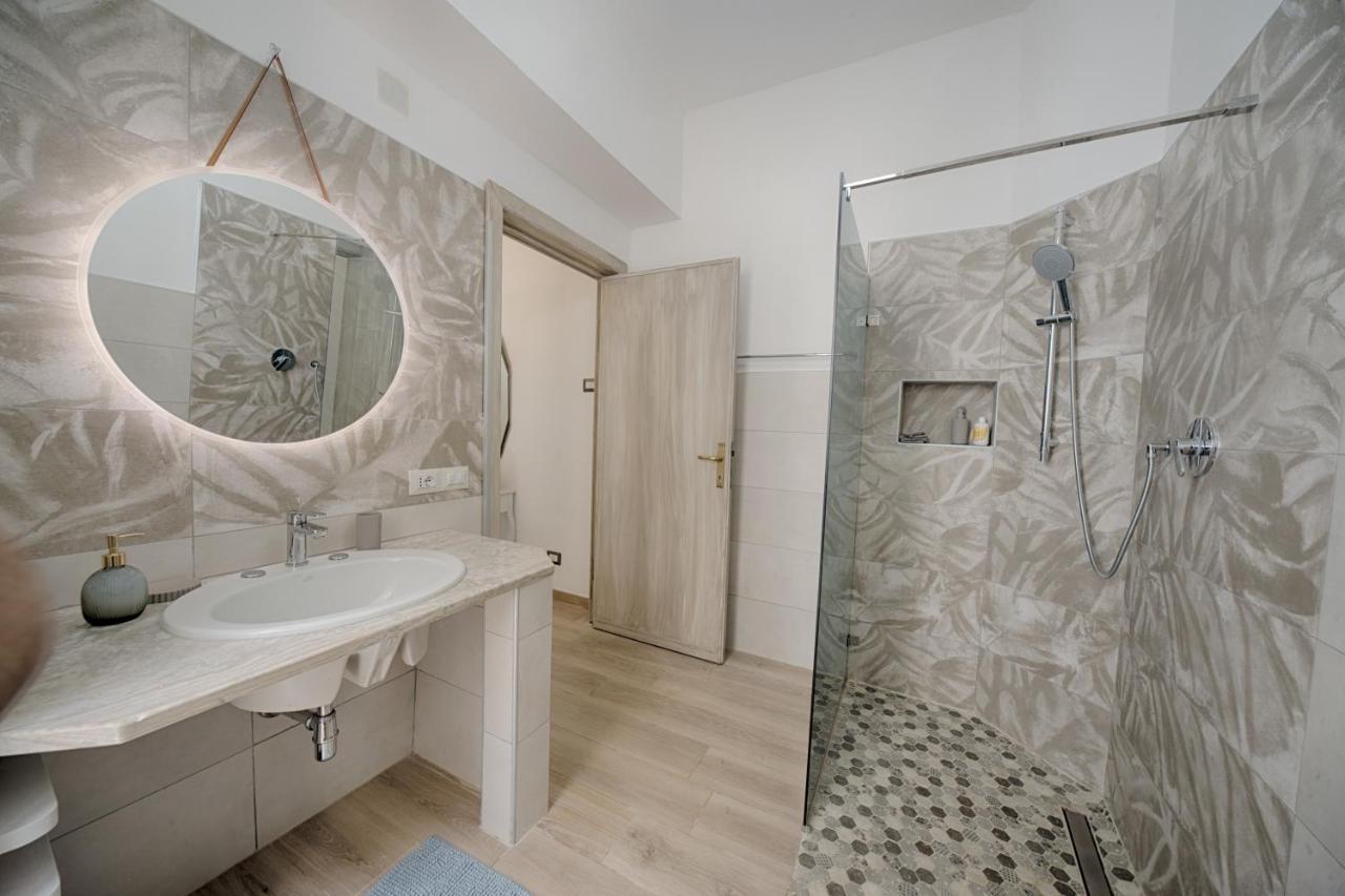Cozy Guest House Downtown Ольбія Екстер'єр фото