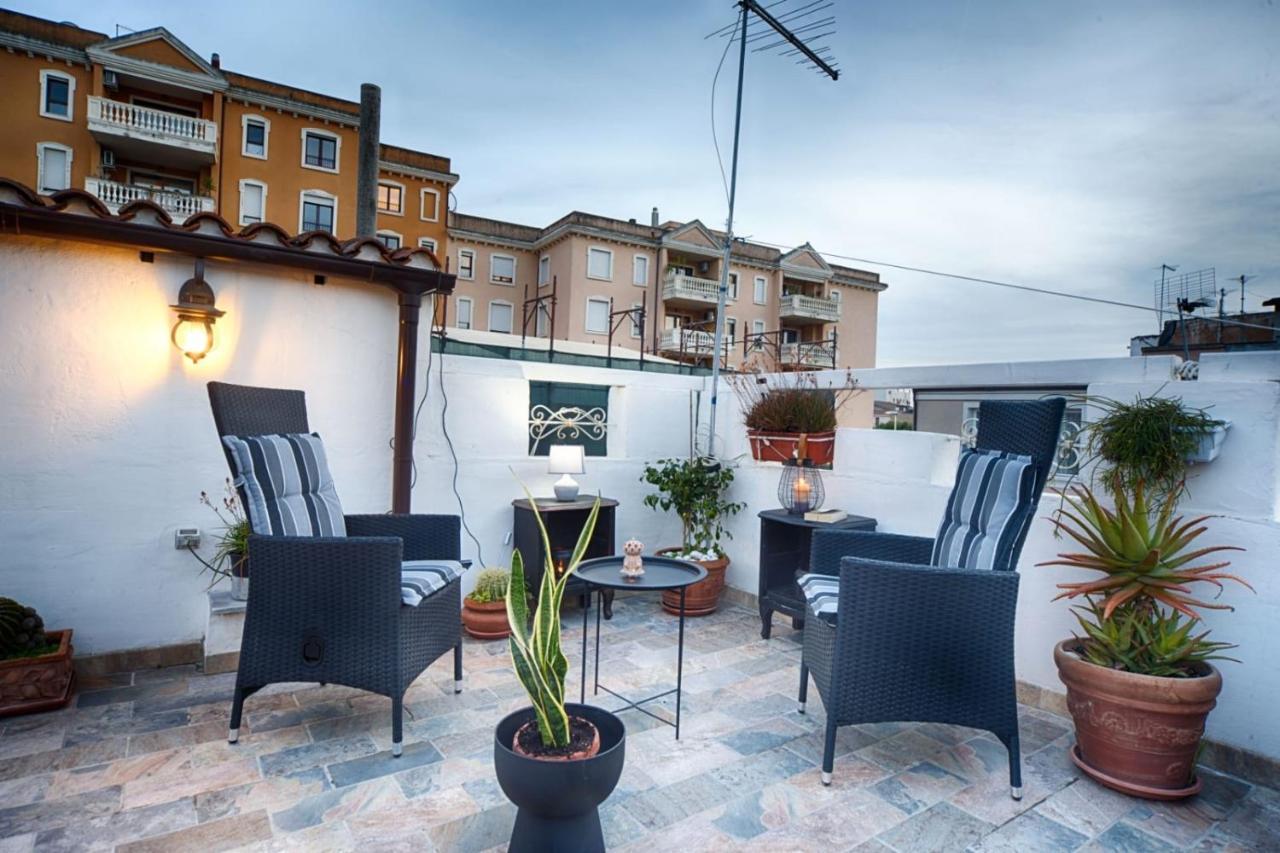 Cozy Guest House Downtown Ольбія Екстер'єр фото
